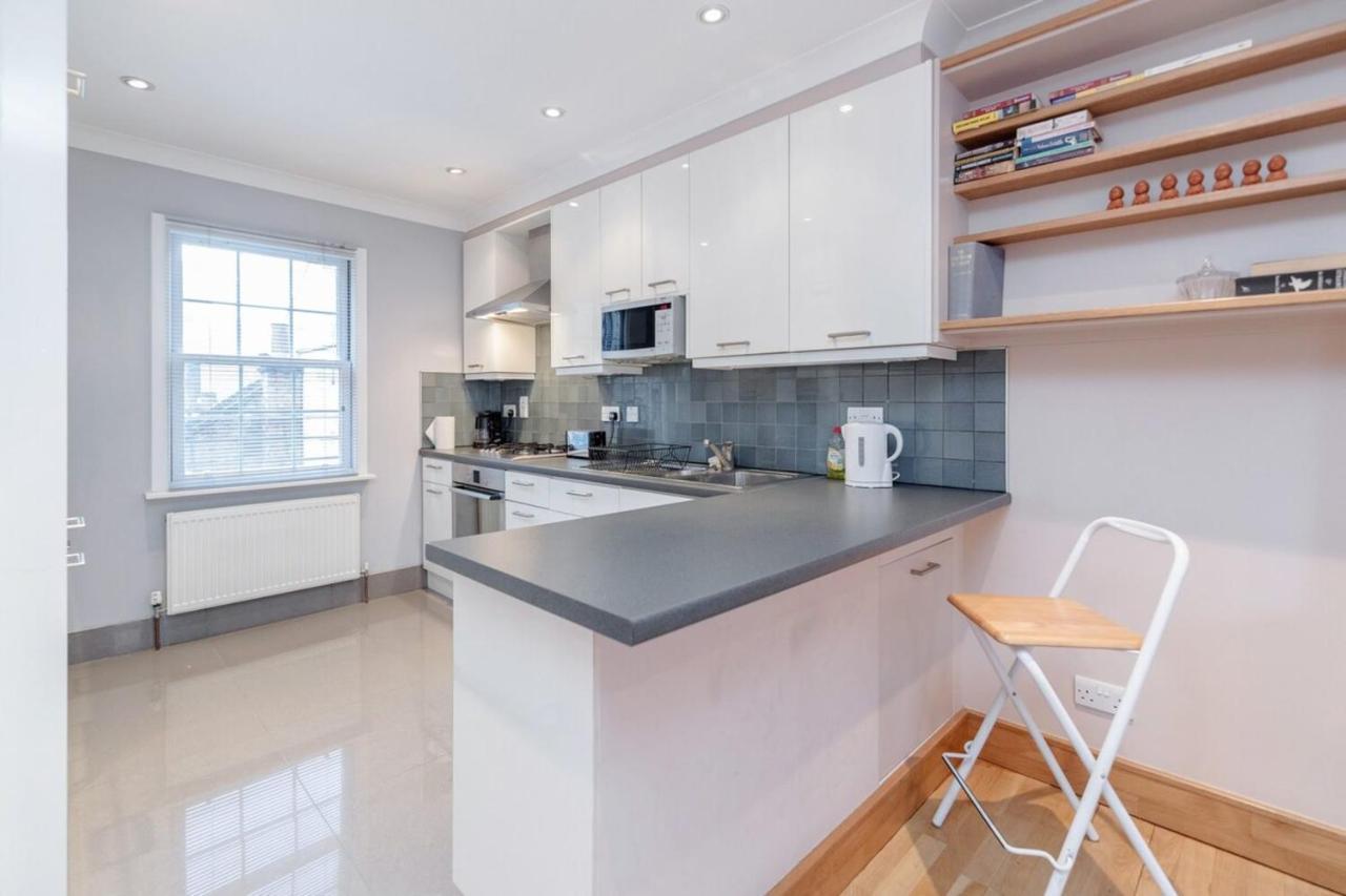Beautiful 1 Bedroom Apartment In Victoria Londen Buitenkant foto